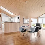 Сasa de vacaciones 3 Bedroom Awesome In