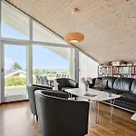 3 Bedroom Awesome In Сasa de vacaciones *