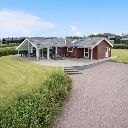 3 Bedroom Awesome In Fåborg