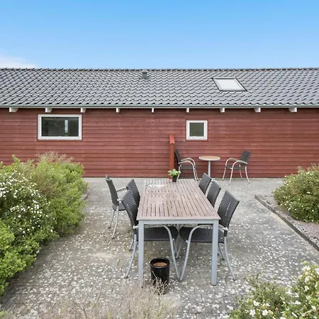 3 Bedroom Awesome In * فابورغ